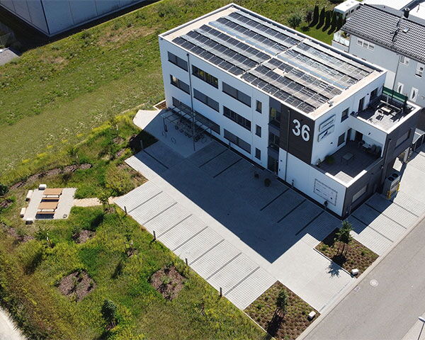 Das Firmengebäude von LXinstruments GmbH aus der Vogelperspektive